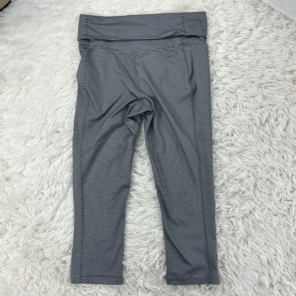 Nike Hyper Stripe Crop Yoga Leggings White Black - Picture 5 of 5